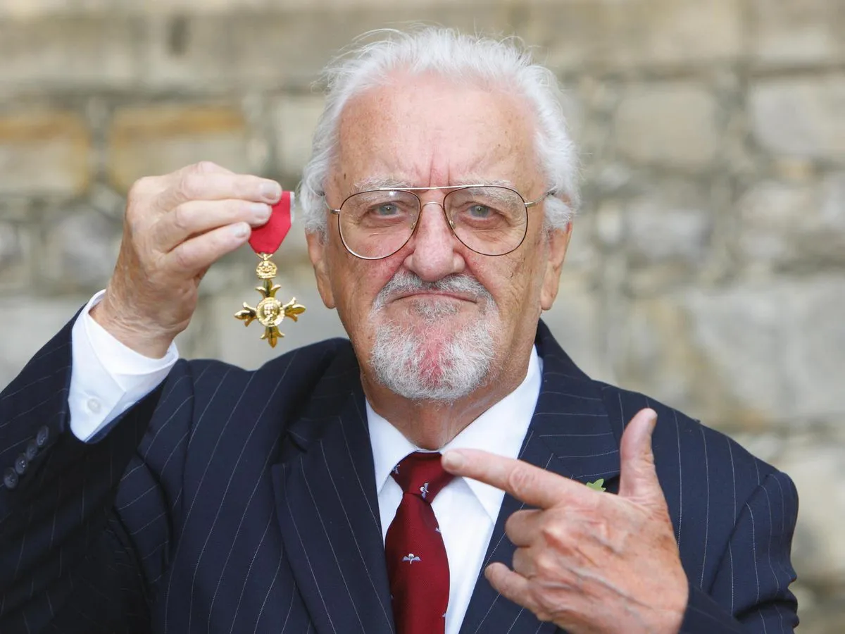 bernard cribbins died