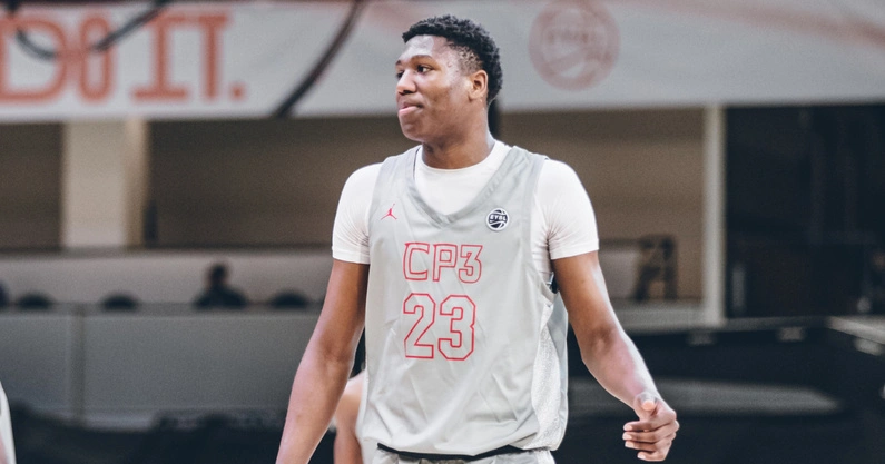 GG Jackson reclassify to South Carolina